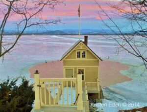 Rosslyn boathouse during late February sunset (Credit: Kristen Eden)