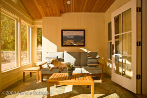 Rosslyn Screen Porch (Credit: Nancie Battaglia)