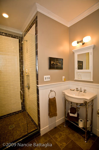 Rosslyn: Study Bathroom (Credit: Nancie Battaglia)