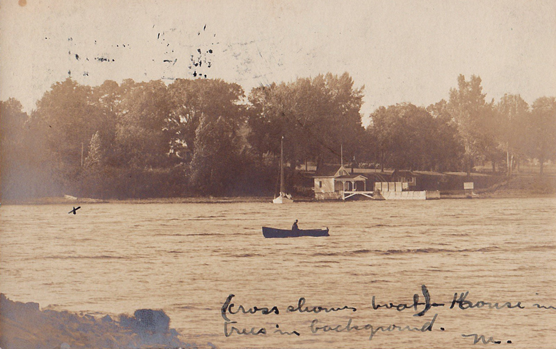 Rosslyn Boathouse, circa 1907