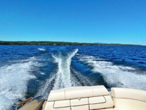 Chris Craft Wake: Should I stay or should I go? (Source: Geo Davis)