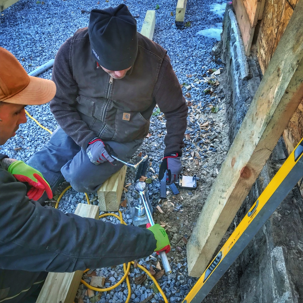 Icehouse Deck Girder Installation (Photo: Hroth Ottosen)