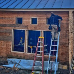 Icehouse Apertures and Transparency: Matt fine-tuning framing for "fixies" (Photo: R.P. Murphy)