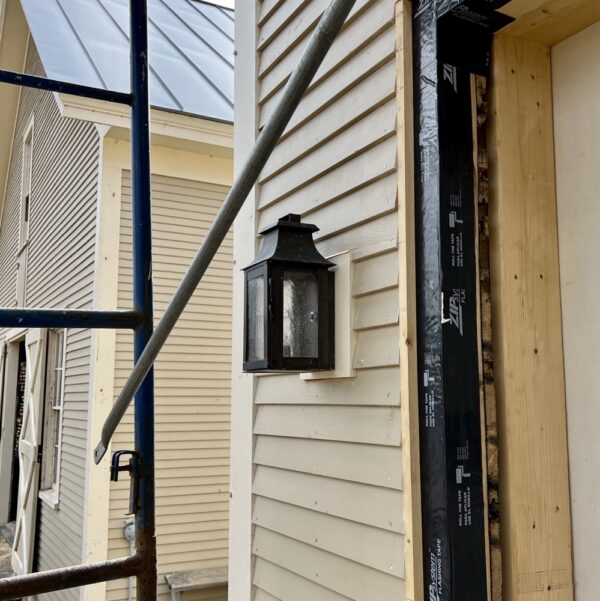 East Icehouse Lamp Reinstalled (Photo: R.P. Murphy)