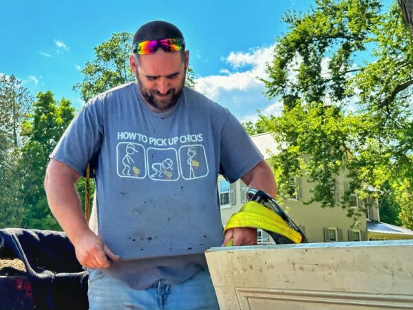 Harvesting Yard Sale Freebies (Photo: Geo Davis)