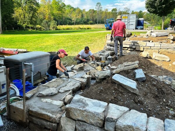 Stone-Walling (Photo: Geo Davis)