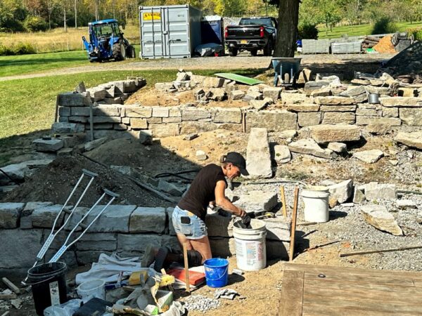 Stone-Walling (Photo: Geo Davis)