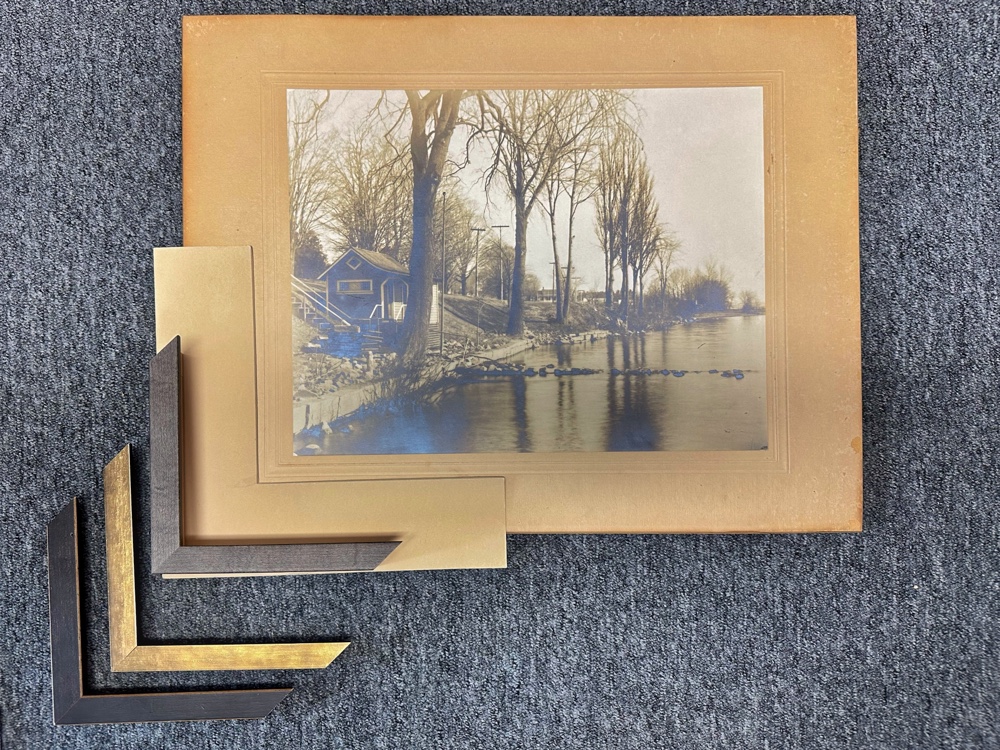 Framing Vintage Sherwood Inn Bathhouse Photo