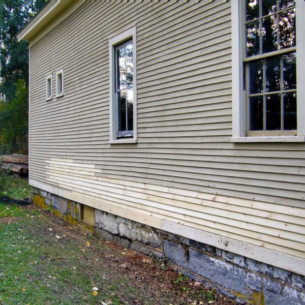 Carriage Barn Repairs, October 13, 2006 (Photo: Geo Davis)