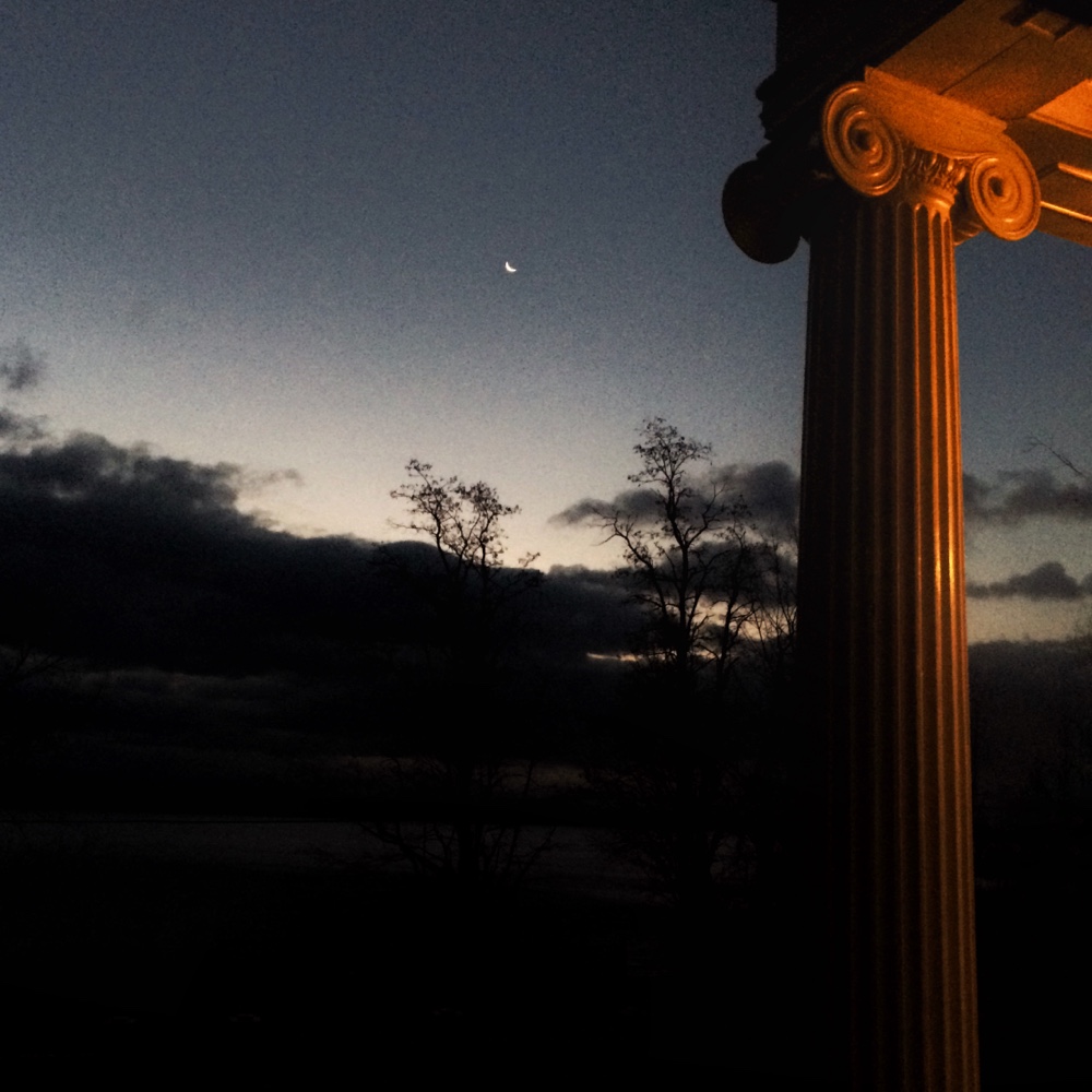 Crescent Moon​ (Photo: Geo Davis)