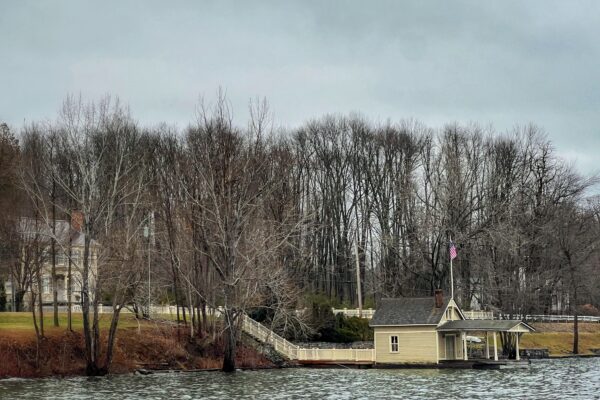 Rosslyn Boathouse, Saturday, December 30, 2023 (Photo: Betsy Bacot)