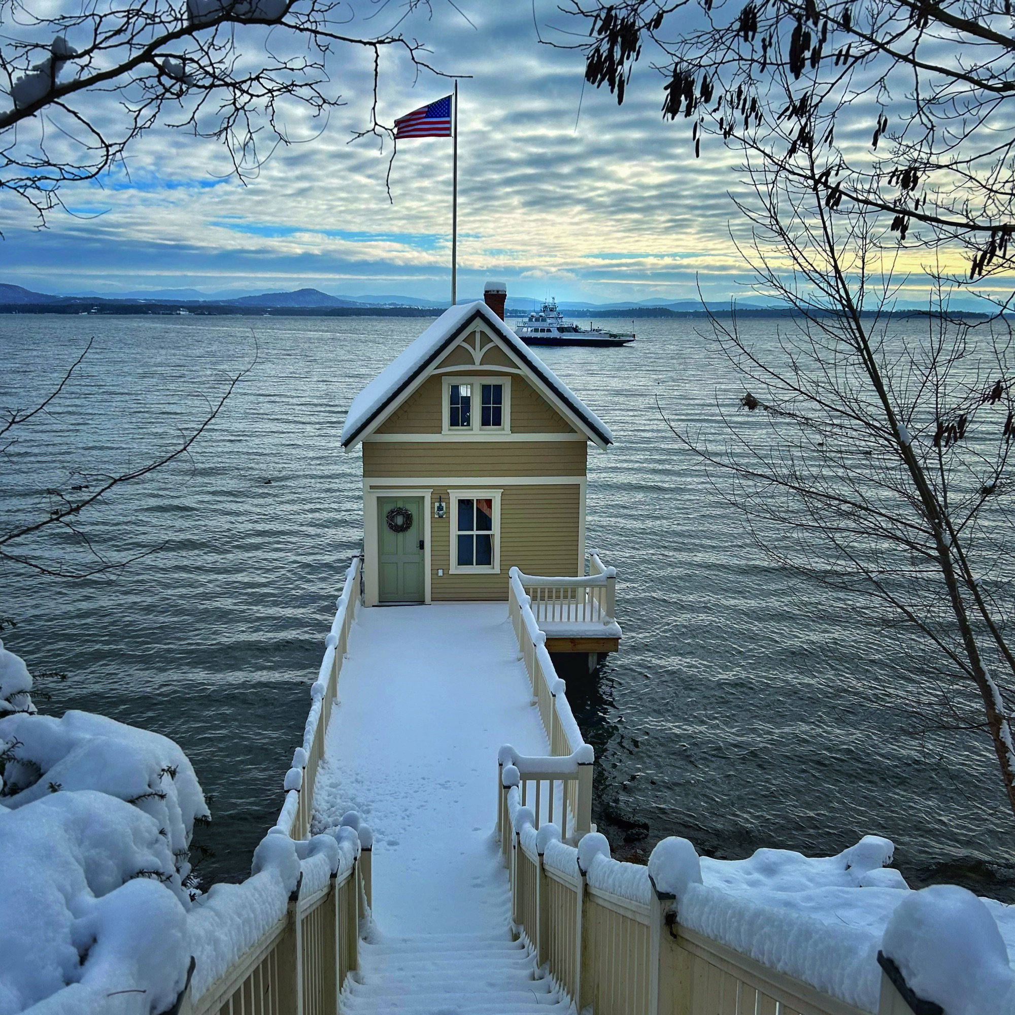 Hoping Rosslyn’s historic boathouse will live a very long life! (Photo: Glen Gehrkens)