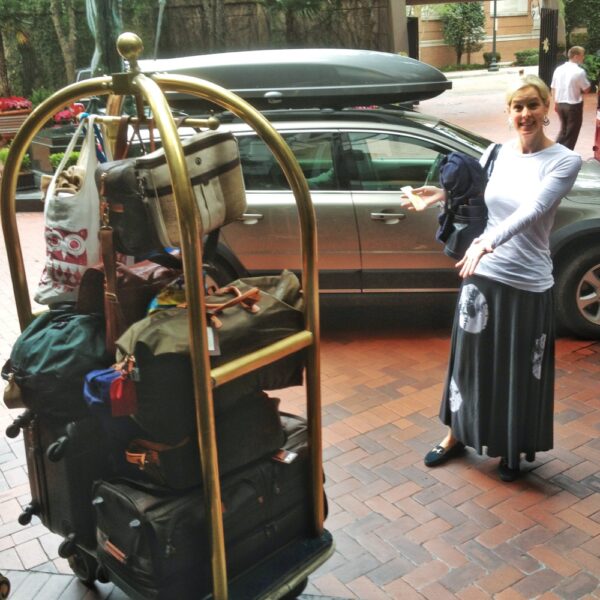 Susan Luggaging in New Orleans (Photo: Geo Davis)