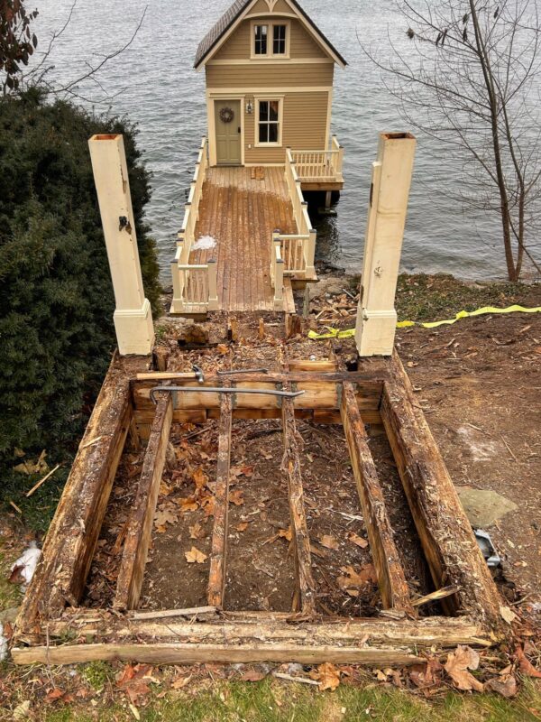 Lakeside Staircase: Demo (Photo: Glen Gehrkens)