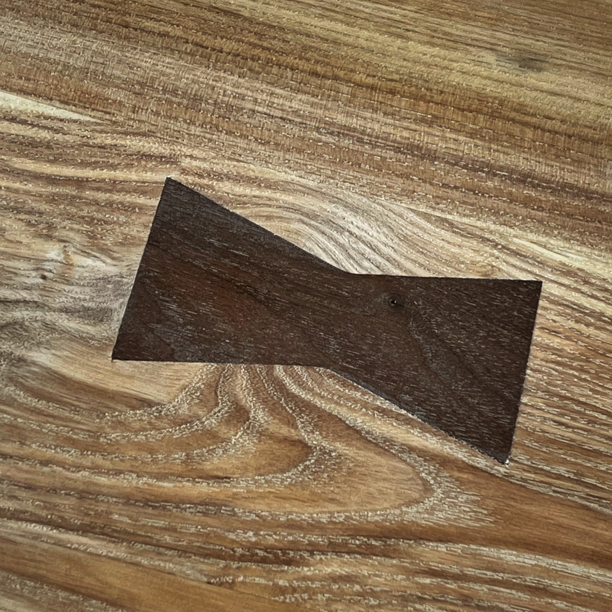 Black Walnut Butterfly Joint in Ron's Bistro Table (Photo: R.P. Murphy)